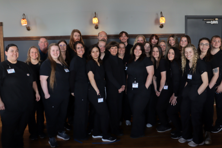 PetWow-Highland-Heights-Ky-Team-Photo