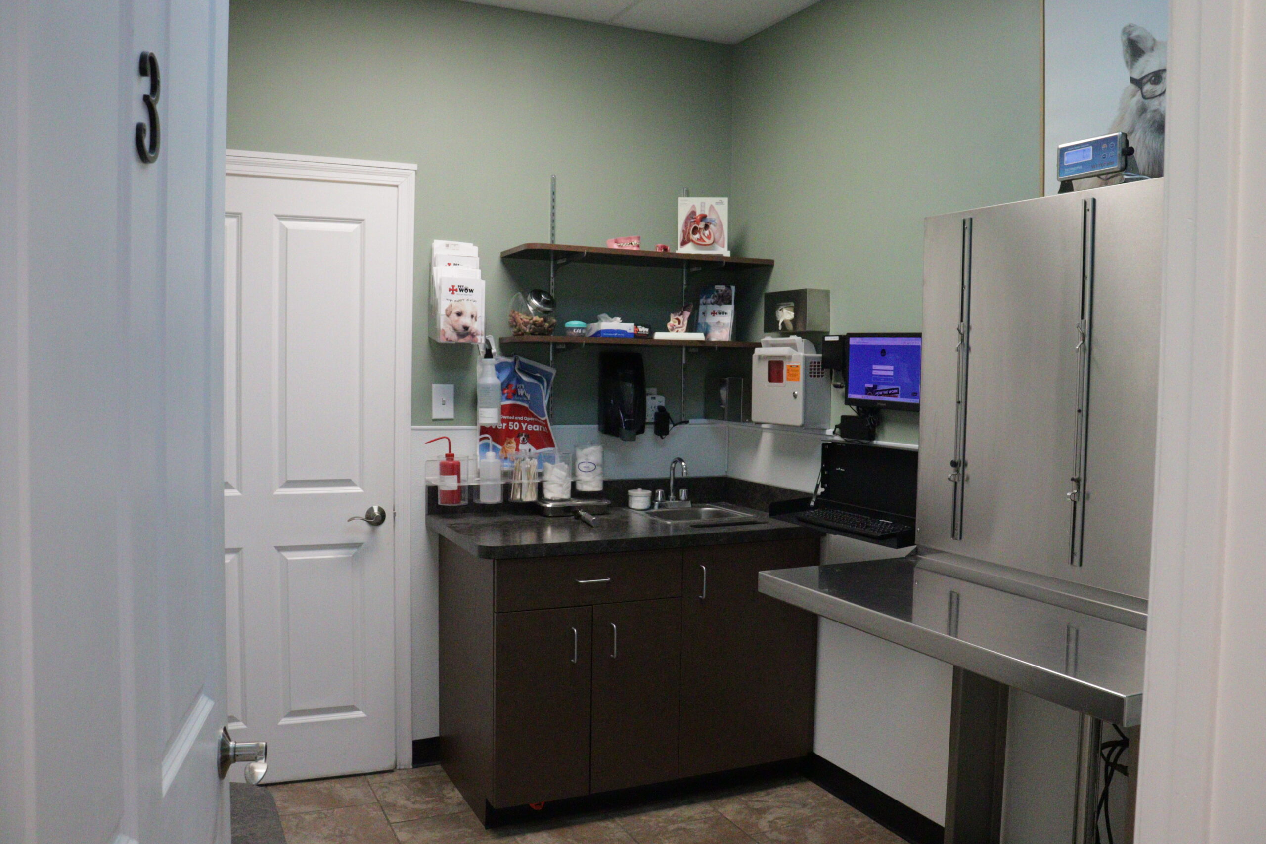 florence-ky-petwow-exam-room